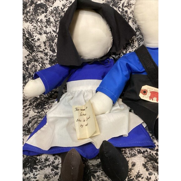 Faceless Handmade Amish Dolls Man & Woman in Traditional Amish Blue & Black - Picture 3 of 14